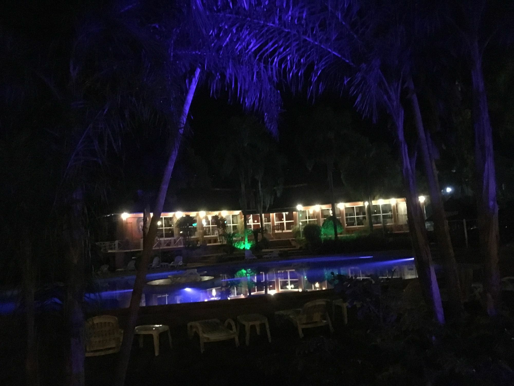 Tangoinn Club Iguazu Party Luxury Hostel Puerto Iguazú Exteriér fotografie