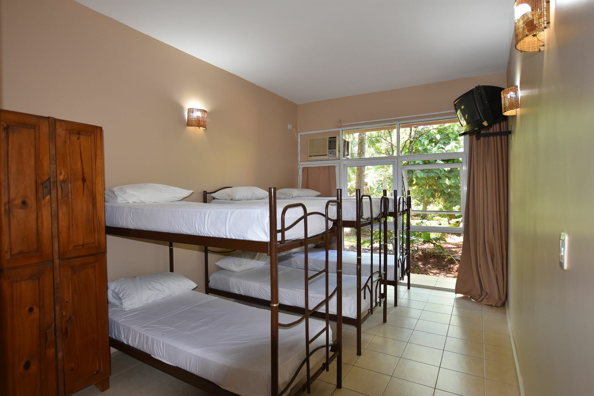 Tangoinn Club Iguazu Party Luxury Hostel Puerto Iguazú Exteriér fotografie