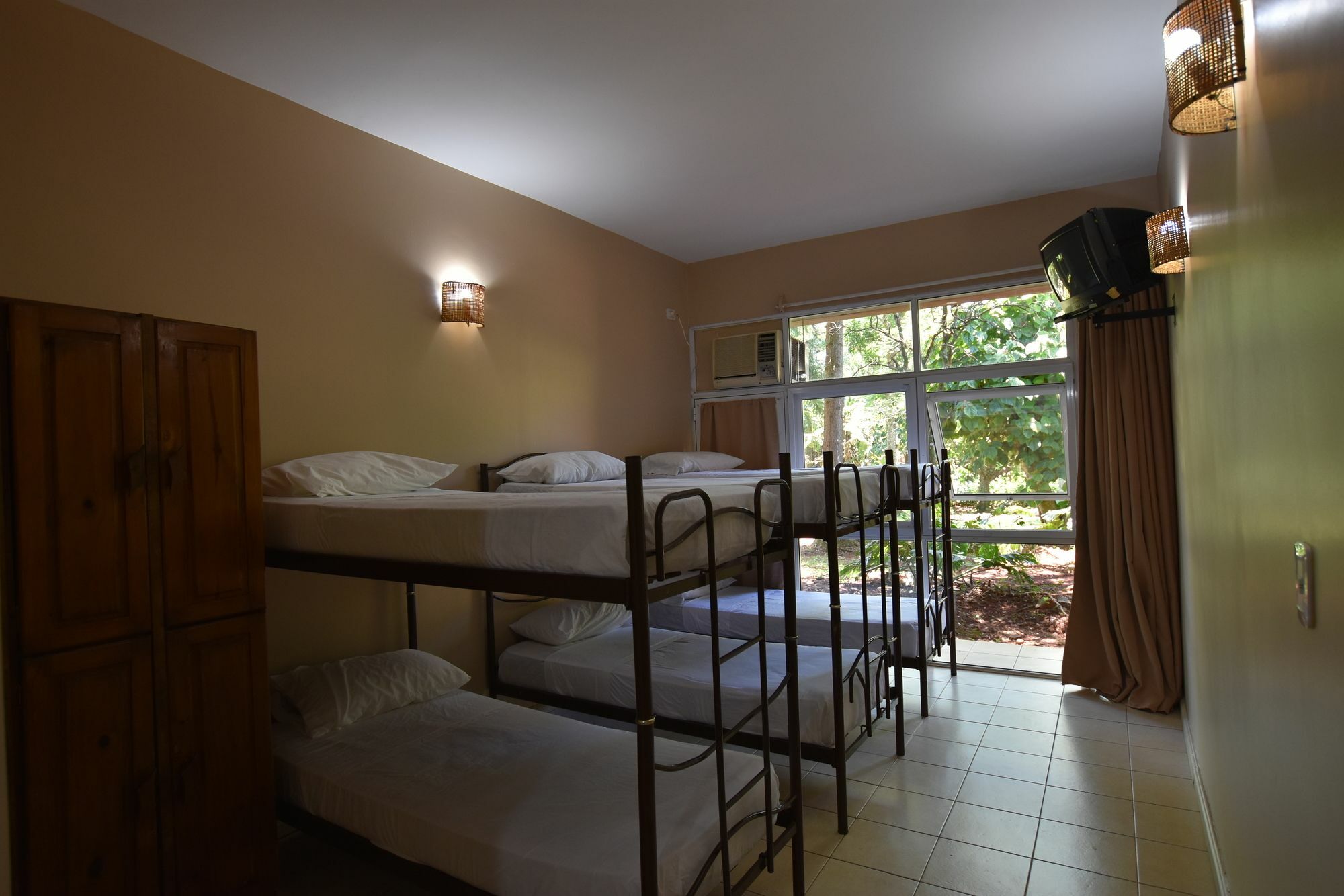 Tangoinn Club Iguazu Party Luxury Hostel Puerto Iguazú Exteriér fotografie